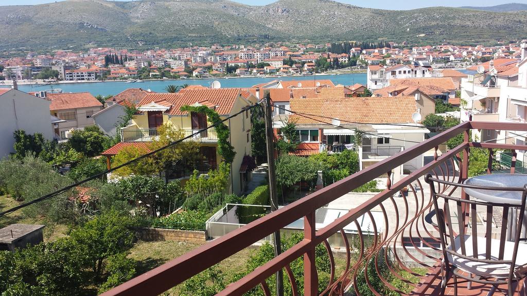 Mravak Apartments Trogir Buitenkant foto