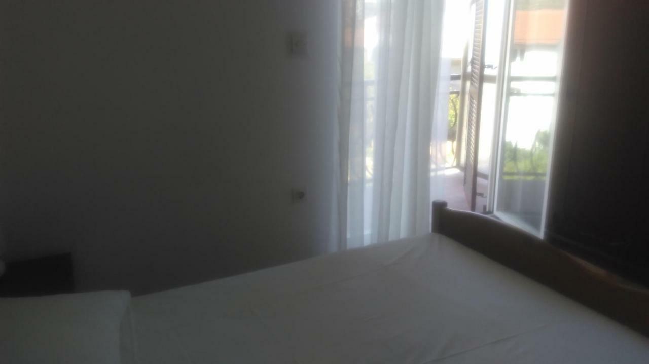 Mravak Apartments Trogir Buitenkant foto