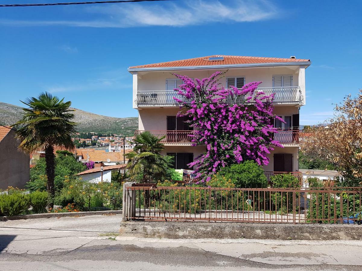 Mravak Apartments Trogir Buitenkant foto